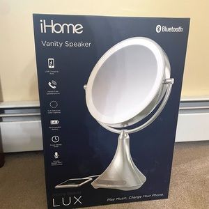 New Luxe iHome Vanity Speaker